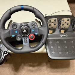 Logitech G29 Gaming Wheel for PC/Playstaion bundle with Driving Force Shifter