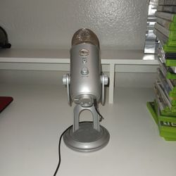 Blue's MicroPhone
