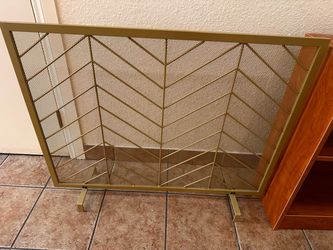 Fire place screen