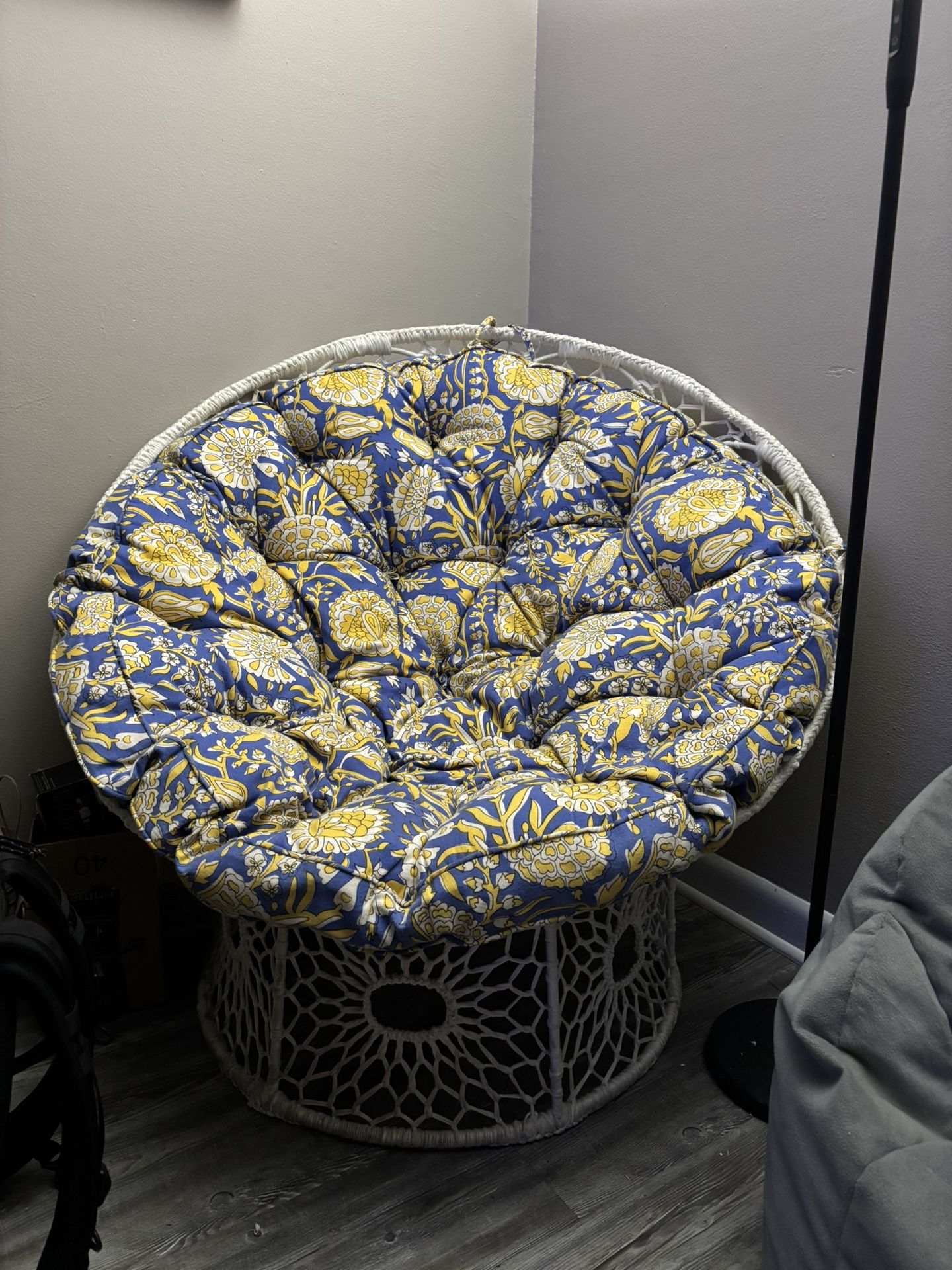 Papasan Chair
