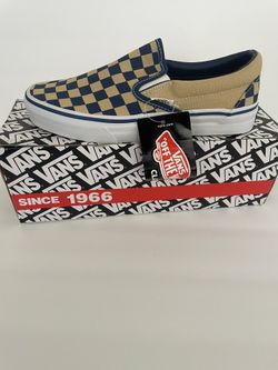 VANS CLASSIC SLIP - ON Size 6.0 Men/7.5 Women.