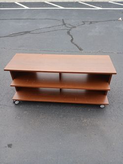 Rolling TV console