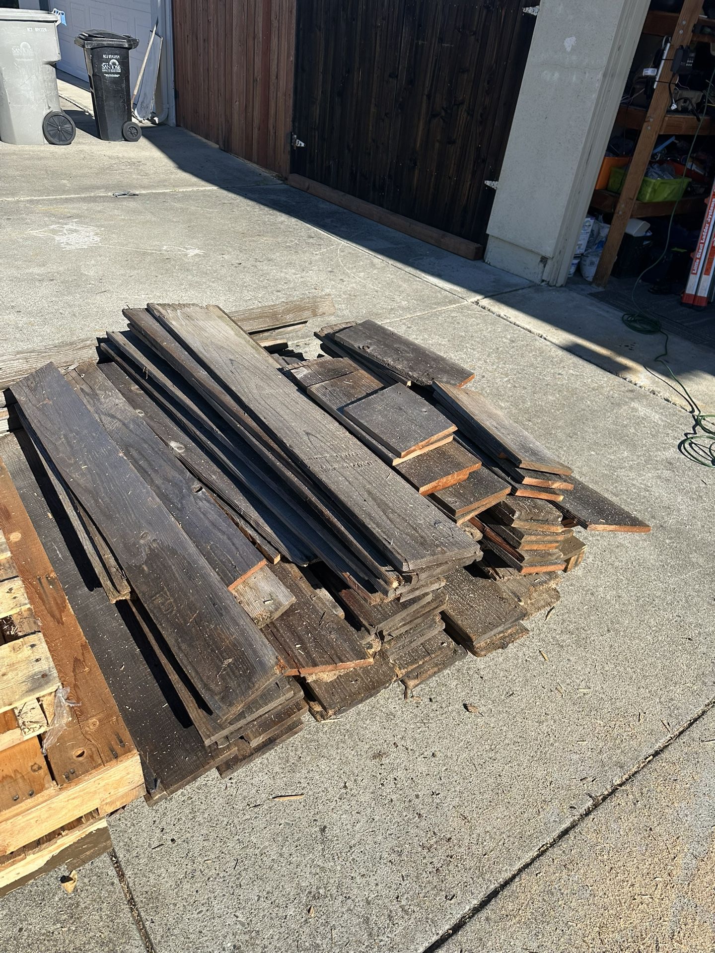 Reclaimed femce boards