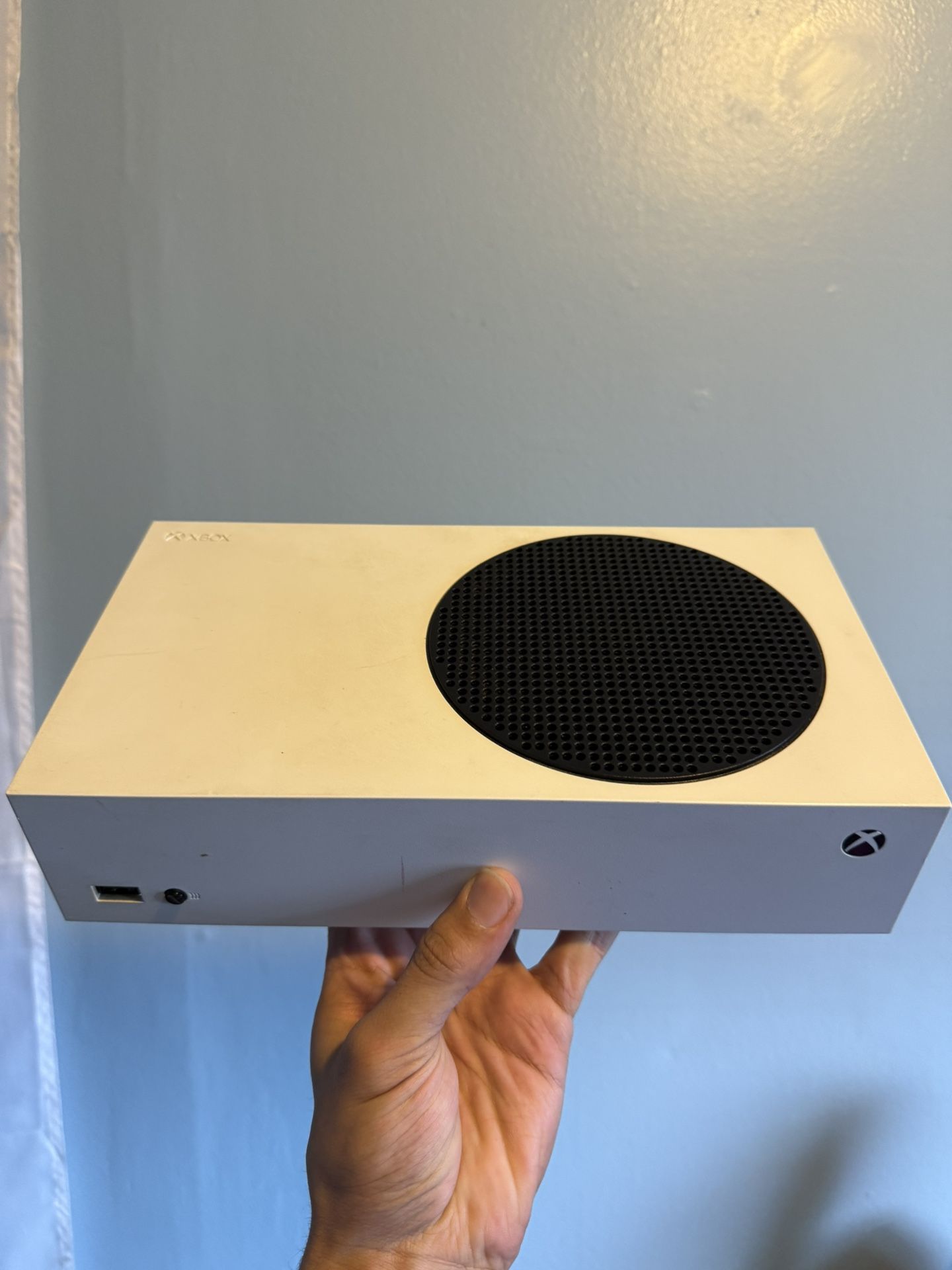 Xbox Series S with 3 Controllers (1 Elite Series 2 Controller)