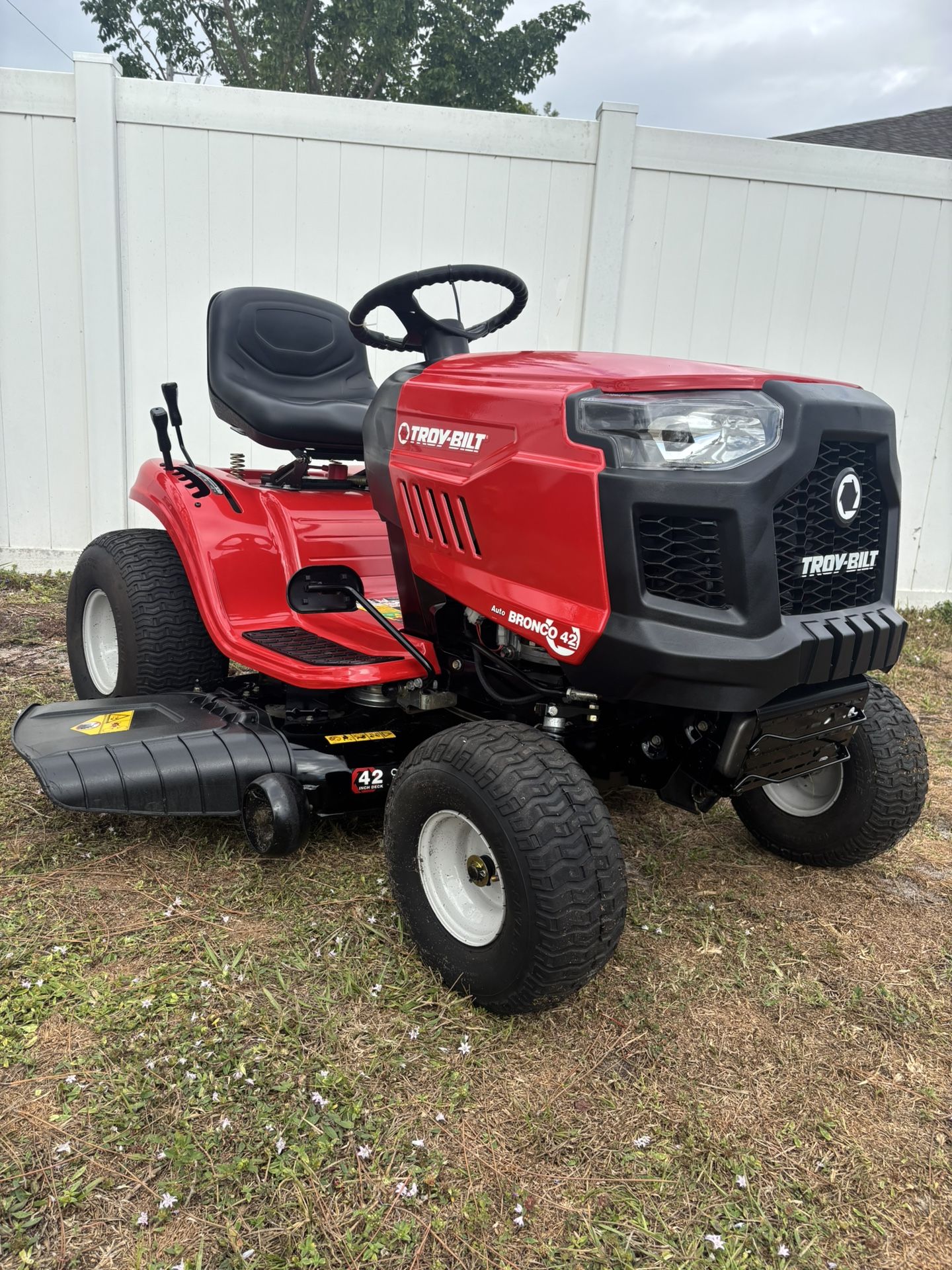 Troybilt Bronco Automatic Riding Lawn Mower