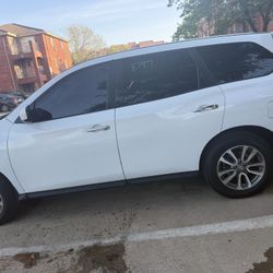 2014 Nissan Pathfinder