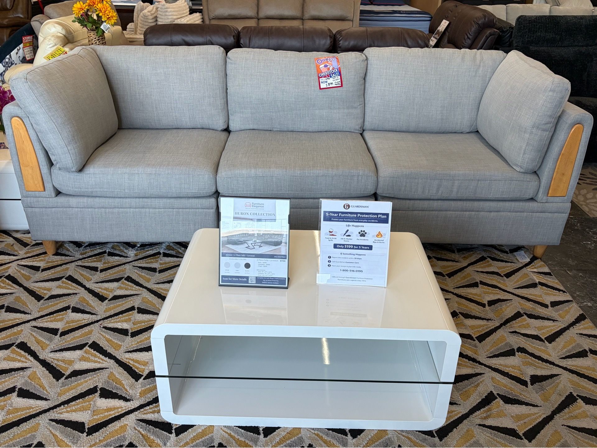 $699 HUGE Sofa + Loveseat Set π₯