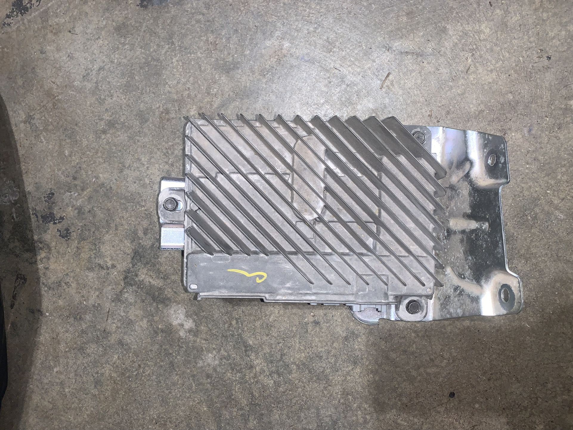 2013-2018 Cadillac Ats Bose Audio Stock Amplifier