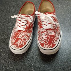 VANS ?   MENS. 9.5. WOMAN'S. 11 BOTTOMS LIKE NEW. 