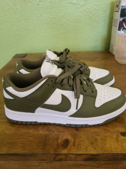 Women's Nike Dunks...Size 9 1.2