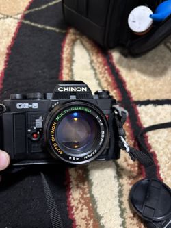 Chinon SE-5 Camera