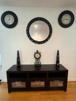 Tv/entertainment stand with decorations