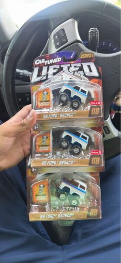 Car Tuned Lifted '66 Ford Bronco Diecast 3-Pack