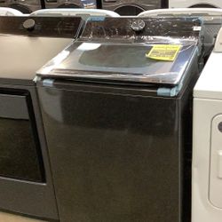 LG Washer 5.0 Cu Ft And Dryer 7.3 Cu Ft Set New Scratch And Dent 