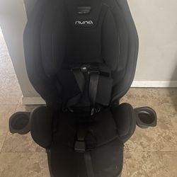 Nuna Car seat 