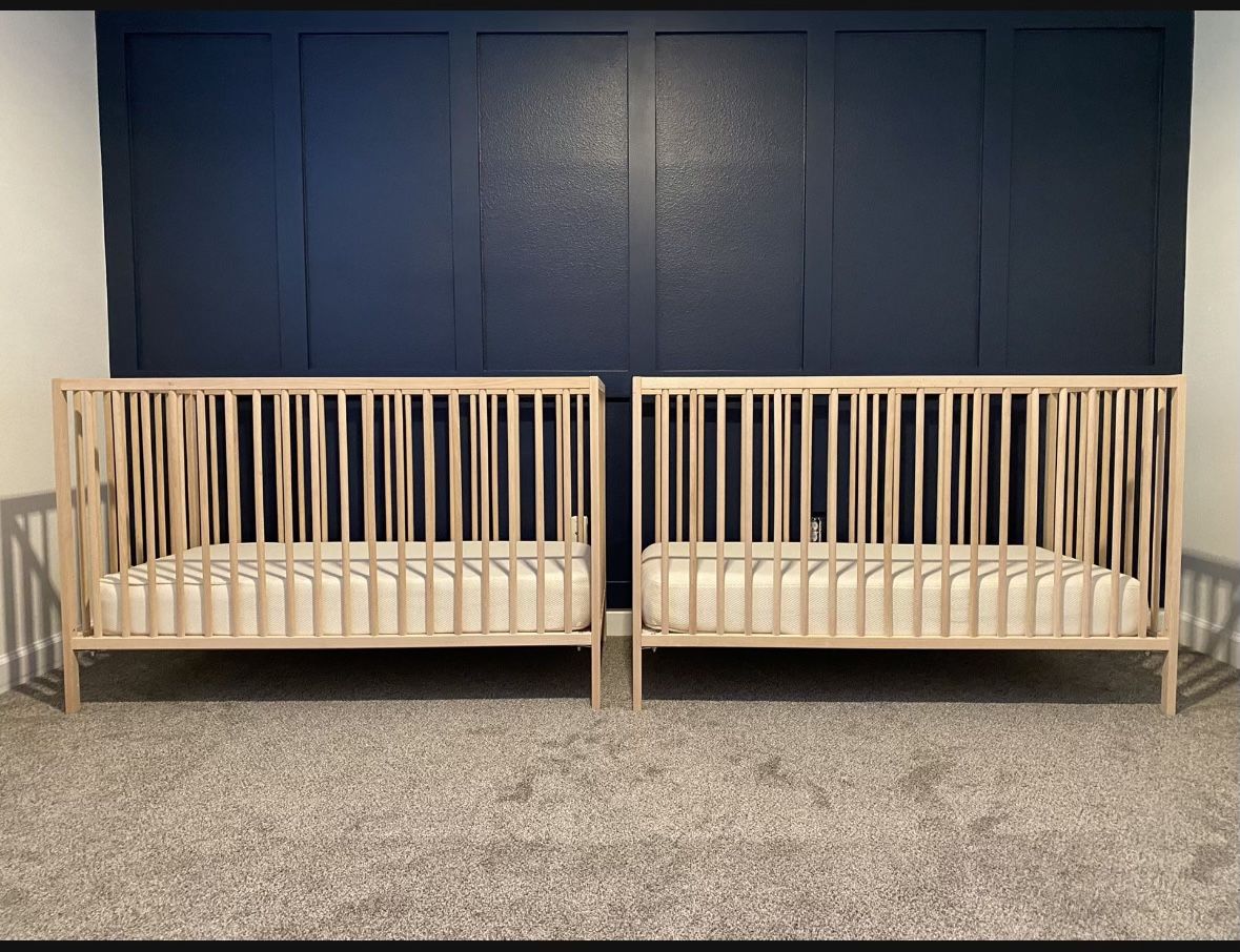IKEA SNIGLAR Cribs & 2 Colgate Eco Classica Mattresses (Infant/Toddler