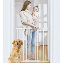 InnoTruth White Safety Gate, NIB