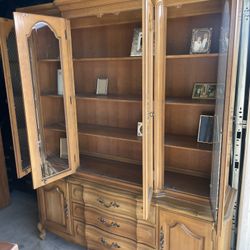 Beautiful China Cabinet Hutch 