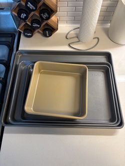 Baking sheet/trays