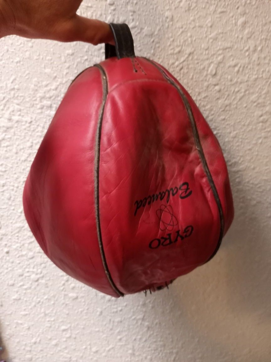 RED LEATHER EVERLAST SPEED BAG** REDUCED** $5
