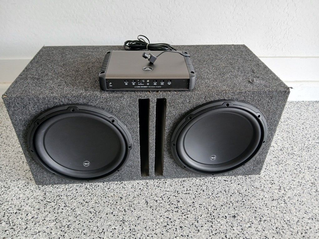 JL Audio Subwoofer And Amplifier 