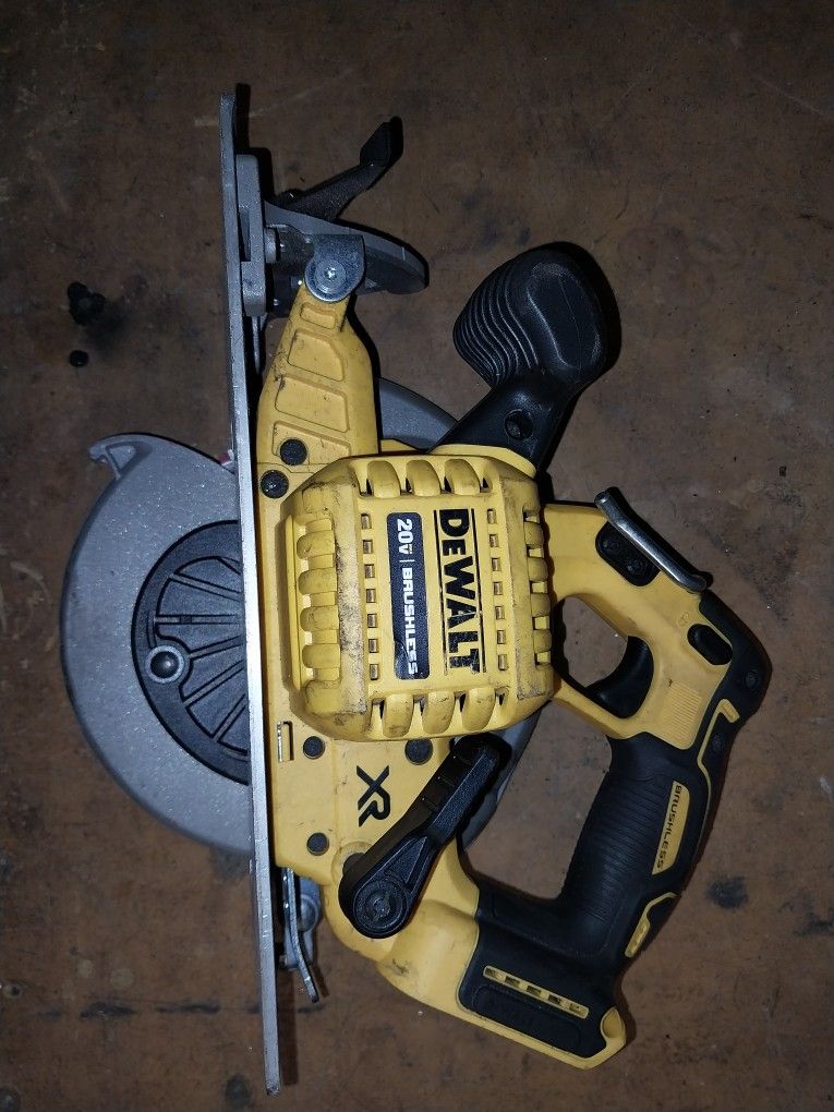 Dewalt Xr Cordless Circular Saw
