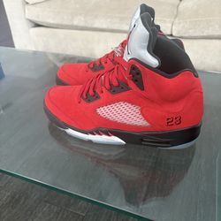 Air Jordan 5 Retro 'Raging Bull' size 12