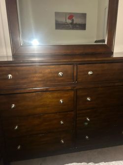 Bedroom set