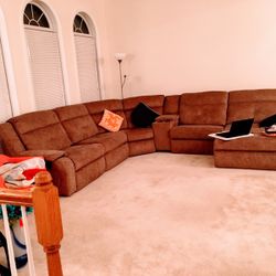 Large manual sectional Sofa 