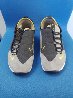 Nike Air Low-Top Sneakers