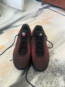 Authentic Nike air max dn ( black/red)