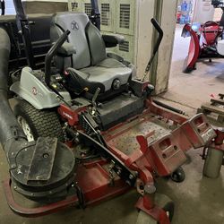 50“ Zero Turn X Mark With Track Vac System