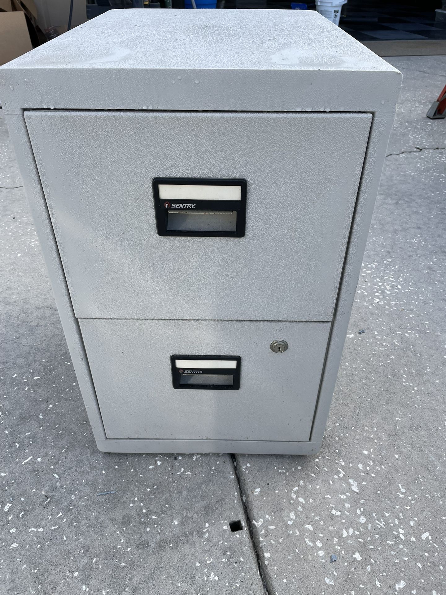 Sentry Fireproof 2 Drawer File Matttroy