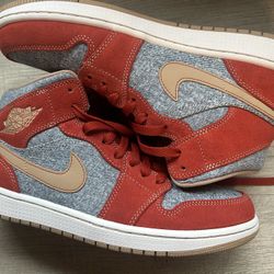 Air Jordan 1 MID SE