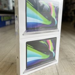 MacBook Pro 13 inch M2 Chip (Brand New) (Take It Home In Payment/ llévatelo a casa en pagos) 