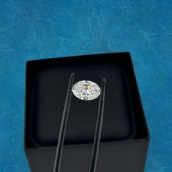 1.51 carat Weight Oval Shape Lab-Grown Diamond 