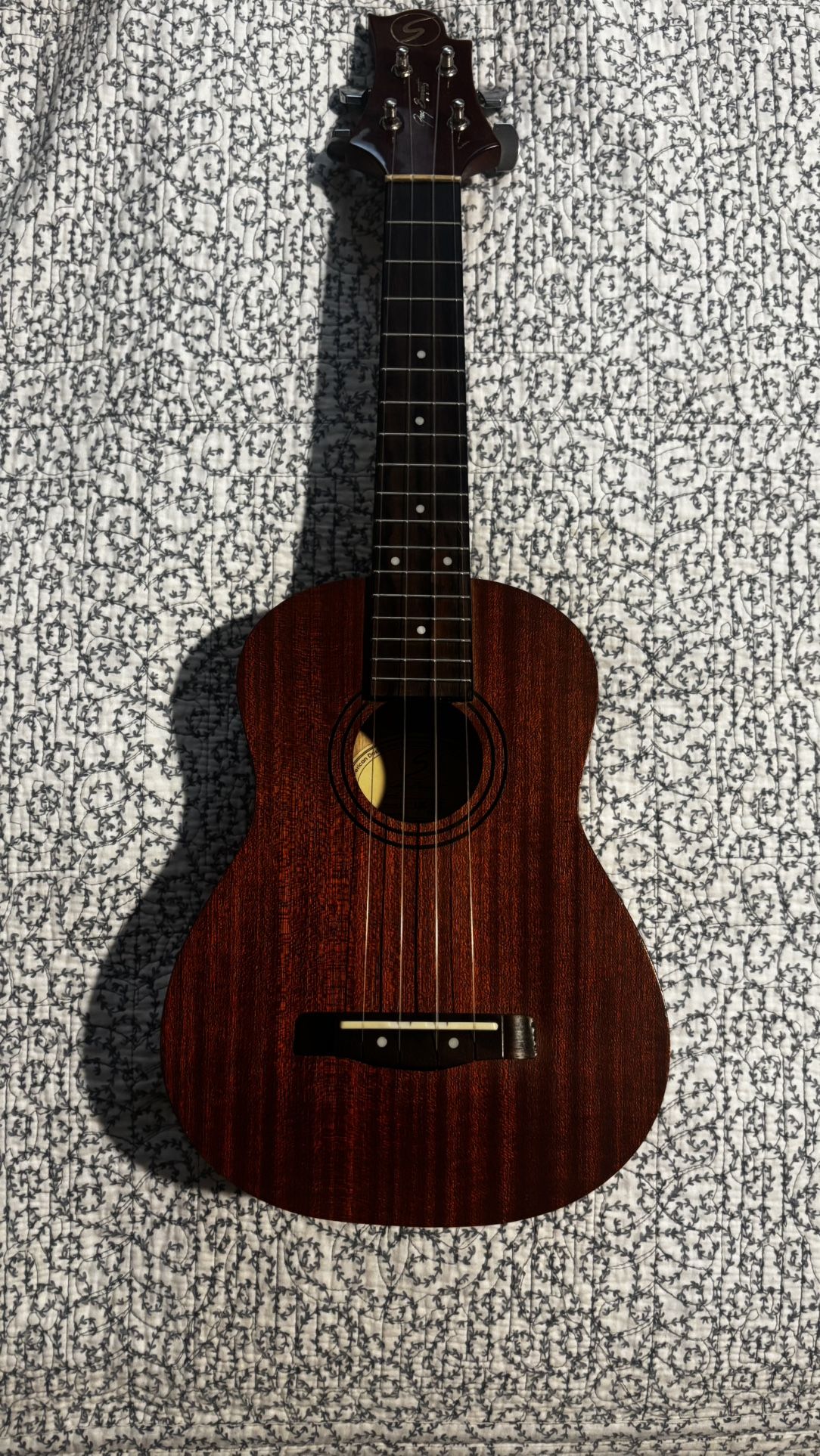 Greg Bennett Concert Ukulele UK-50