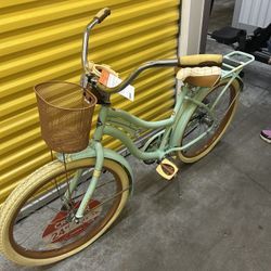 Huffy 24" Women's Nel Lusso Cruiser Bike 