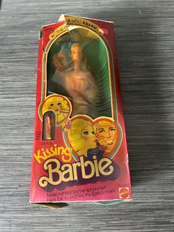 Vintage 1978 Mattel Kissing Barbie Doll 2597 - READ!