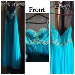 Looking for a prom dress ?