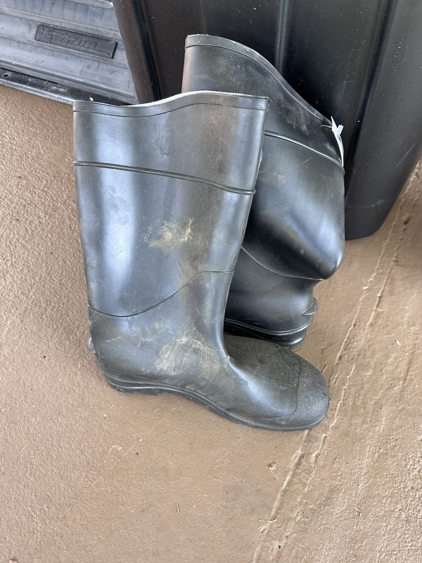 Utility Boots
