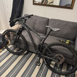 Giant Stance Mountain Bike