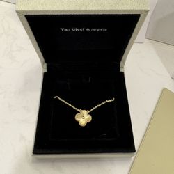 *BEST OFFER* Van Cleef Necklace