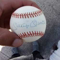 Autographed Mickey Mantle Baseball 