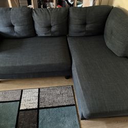 L-Shaped Sectional Right Hand Facing