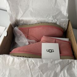 UGG  PLATFORM ANKLE BOOTS Size 12