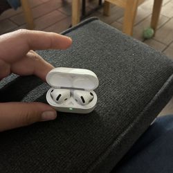 AirPods 4 For Trades Or Offers 