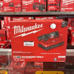 Milwaukee M18 18-Volt Lithium-Ion Dual Bay Rapid Battery Charger