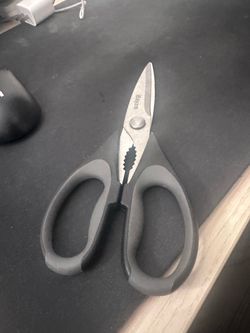 kitchen scissors