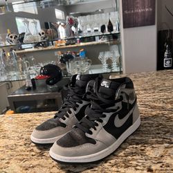 Jordan 1 Retro High Shadow